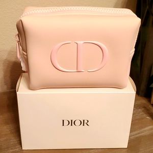 New in box never used DIOR pink beauty pouch makeup bag ,pink scuba material 💗